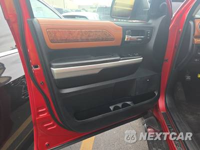 2017 Toyota Tundra 1794 Edition Crew Cab Short Bed - zdjęcie 9 z 18 - miniatura