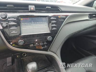 2019 Toyota Camry SE - zdjęcie 11 z 18 - miniatura