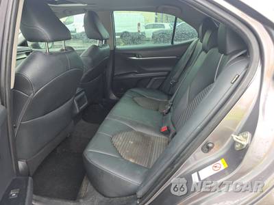 2019 Toyota Camry SE - zdjęcie 13 z 18 - miniatura