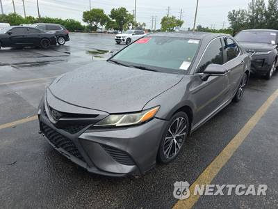 2019 Toyota Camry SE - zdjęcie 1 z 18 - miniatura