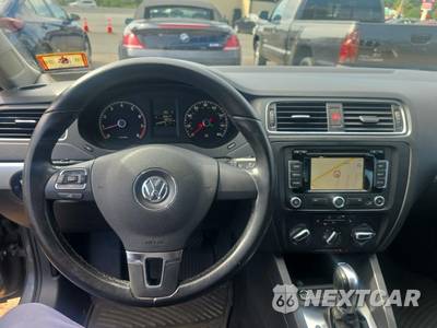 2011 Volkswagen Jetta Sedan SEL w/Sunroof - zdjęcie 14 z 23 - miniatura