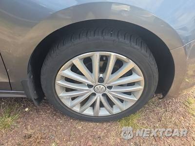 2011 Volkswagen Jetta Sedan SEL w/Sunroof - zdjęcie 9 z 23 - miniatura