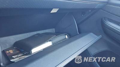 2025 Volkswagen Atlas Cross Sport 2.0T SE w/Technology - zdjęcie 32 z 37 - miniatura
