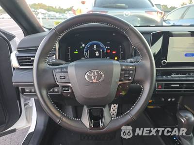 2026 Toyota Camry SE - zdjęcie 10 z 31 - miniatura