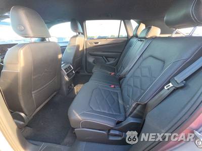2025 Volkswagen Atlas Cross Sport 2.0T SE w/Technology - zdjęcie 13 z 30 - miniatura