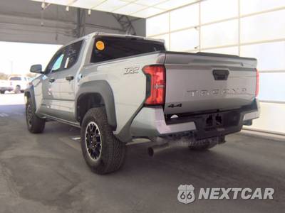 2025 Toyota Tacoma TRD Off-Road Crew Cab Medium Bed - zdjęcie 6 z 29 - miniatura