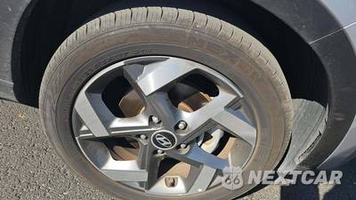2025 Hyundai Venue SEL - zdjęcie 19 z 27 - miniatura