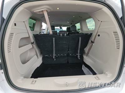 2024 Chrysler Pacifica Touring L 121.6" WB - zdjęcie 17 z 30 - miniatura