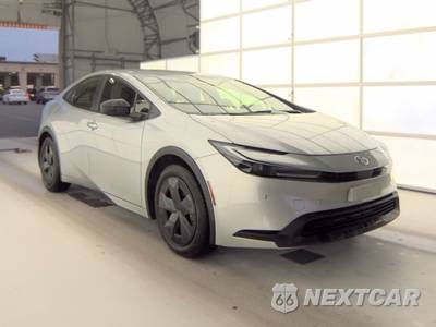 2026 Toyota Prius LE - zdjęcie 3 z 37 - miniatura
