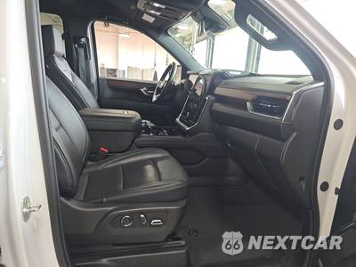 2025 GMC Yukon XL Denali 5SA - zdjęcie 8 z 48 - miniatura