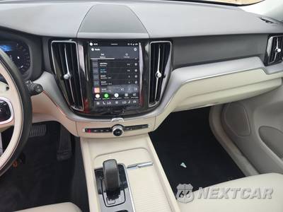 2024 Volvo XC60 B5 Core Dark Theme - zdjęcie 11 z 25 - miniatura