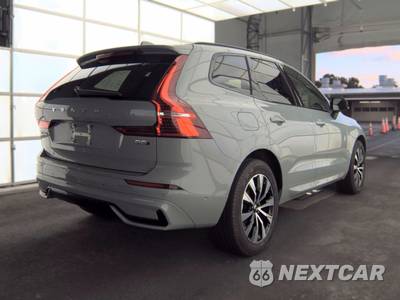 2024 Volvo XC60 B5 Plus Dark Theme - zdjęcie 4 z 23 - miniatura