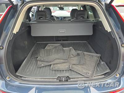 2024 Volvo XC60 B5 Plus Dark Theme - zdjęcie 16 z 25 - miniatura