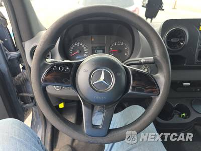 2019 Mercedes-Benz Sprinter 2500 Cargo Van Standard Roof 144.0" WB - zdjęcie 10 z 39 - miniatura