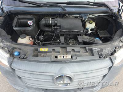 2019 Mercedes-Benz Sprinter 2500 Cargo Van Standard Roof 144.0" WB - zdjęcie 15 z 39 - miniatura