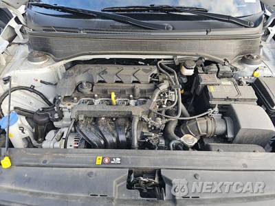 2025 Hyundai Venue SEL - zdjęcie 15 z 31 - miniatura