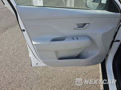 2025 Hyundai Kona SEL - zdjęcie 9 z 31 - miniatura