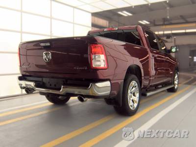 2020 Ram 1500 Big Horn Crew Cab Medium Bed - zdjęcie 4 z 26 - miniatura