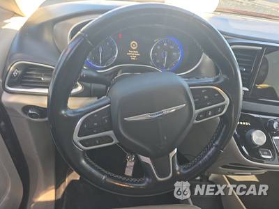 2021 Chrysler Pacifica Touring L 121.6" WB - zdjęcie 10 z 44 - miniatura