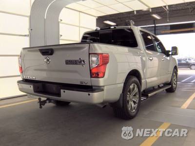 2019 Nissan TITAN SV Crew Cab Short Bed - zdjęcie 4 z 28 - miniatura
