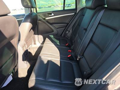 2013 Volkswagen Tiguan S w/Sunroof - zdjęcie 13 z 41 - miniatura