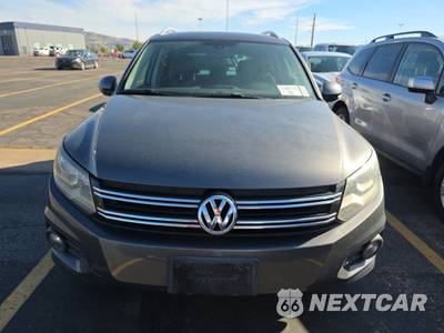 2013 Volkswagen Tiguan S w/Sunroof - zdjęcie 2 z 41 - miniatura