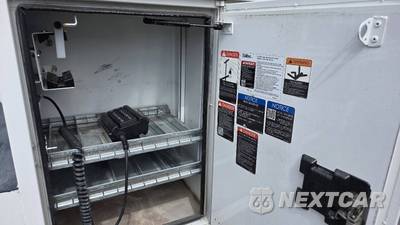 2022 Ford Super Duty F-550 Cab Chassis XL Regular Cab DRW - zdjęcie 10 z 27 - miniatura