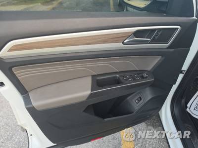 2023 Volkswagen Atlas V6 SEL - zdjęcie 9 z 17 - miniatura