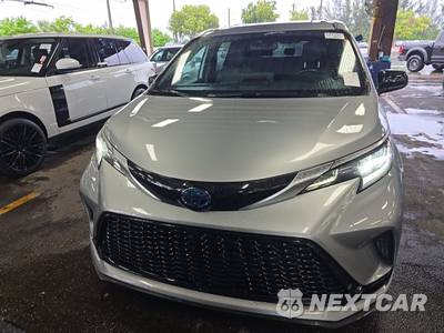 2023 Toyota Sienna XSE 7-Passenger 120.5" WB - zdjęcie 2 z 20 - miniatura