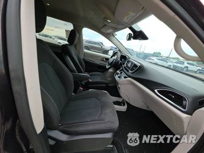 2024 Chrysler Voyager LX 121.6" WB - zdjęcie 8 z 29 - miniatura