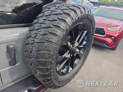2022 Jeep Wrangler Unlimited 4xe Sahara - zdjęcie 7 z 22 - miniatura