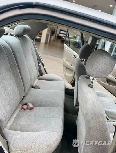 1998 Toyota Corolla LE - zdjęcie 15 z 18 - miniatura