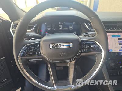 2023 Jeep Grand Cherokee Overland - zdjęcie 10 z 24 - miniatura