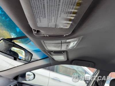 2016 Toyota Camry LE - zdjęcie 19 z 26 - miniatura