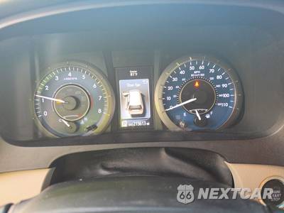 2015 Toyota Sienna XLE 8-Passenger 119.3" WB - zdjęcie 18 z 27 - miniatura