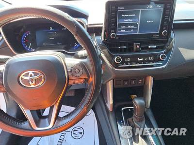 2022 Toyota Corolla Cross XLE - zdjęcie 11 z 19 - miniatura