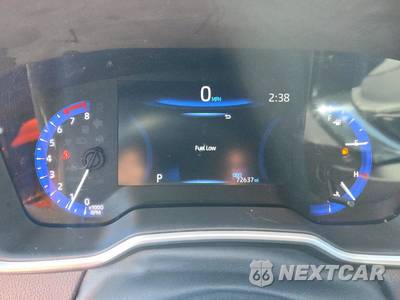 2022 Toyota Corolla Cross XLE - zdjęcie 12 z 19 - miniatura