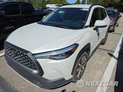 2022 Toyota Corolla Cross XLE - zdjęcie 1 z 19 - miniatura