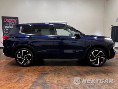 2022 Mitsubishi Outlander SEL - zdjęcie 10 z 50 - miniatura