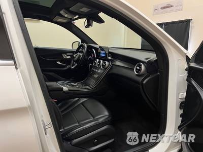 2017 Mercedes-Benz GLC 300 - zdjęcie 26 z 46 - miniatura