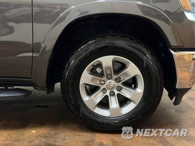 2020 Ram 1500 Laramie Crew Cab Short Bed - zdjęcie 11 z 50 - miniatura