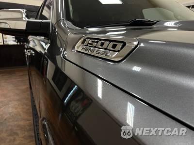 2020 Ram 1500 Laramie Crew Cab Short Bed - zdjęcie 45 z 50 - miniatura