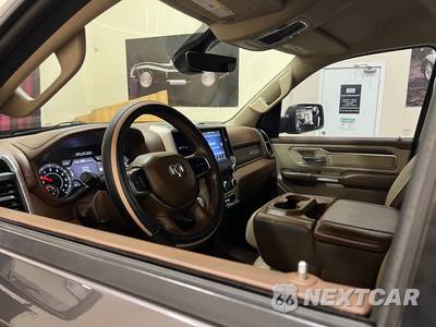 2020 Ram 1500 Laramie Crew Cab Short Bed - zdjęcie 13 z 50 - miniatura