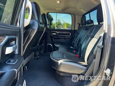 2021 Ram 2500 Laramie Crew Cab Medium Bed - zdjęcie 19 z 50 - miniatura