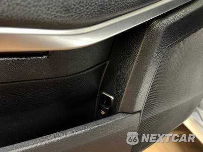 2014 Mercedes-Benz E 350 4MATIC Sedan - zdjęcie 40 z 50 - miniatura