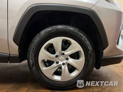 2019 Toyota RAV4 LE - zdjęcie 45 z 46 - miniatura