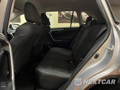 2019 Toyota RAV4 LE - zdjęcie 17 z 46 - miniatura