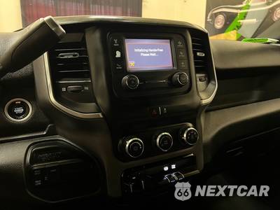 2021 Ram 2500 Big Horn Crew Cab Medium Bed - zdjęcie 32 z 50 - miniatura