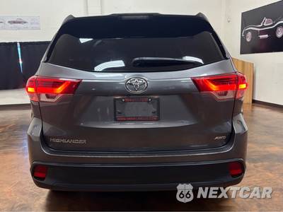 2018 Toyota Highlander LE - zdjęcie 9 z 38 - miniatura