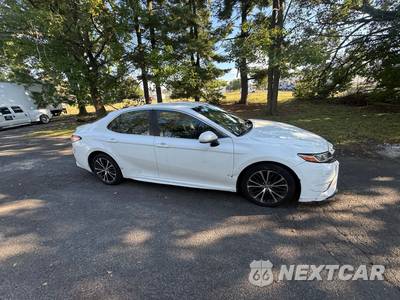 2018 Toyota Camry SE - zdjęcie 5 z 100 - miniatura